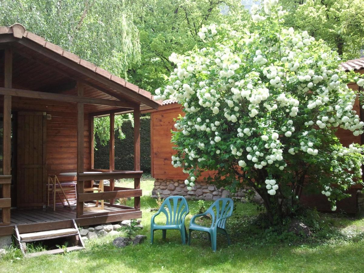 Les Chalets Quazemi A Casteil Εξωτερικό φωτογραφία